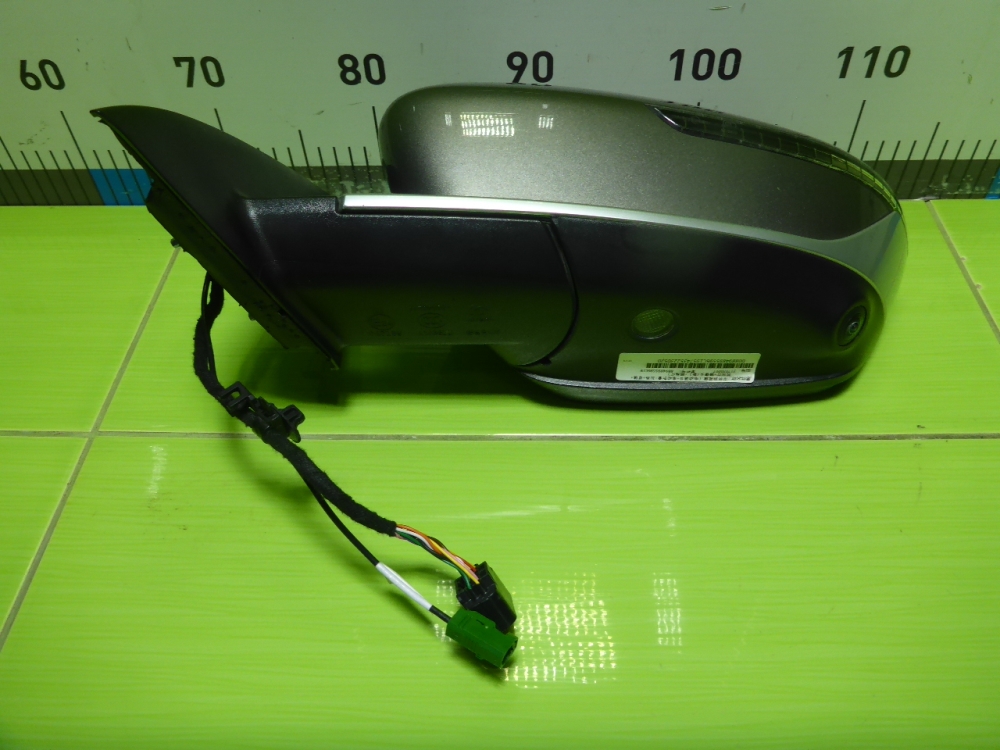 Зеркало левое электрическое