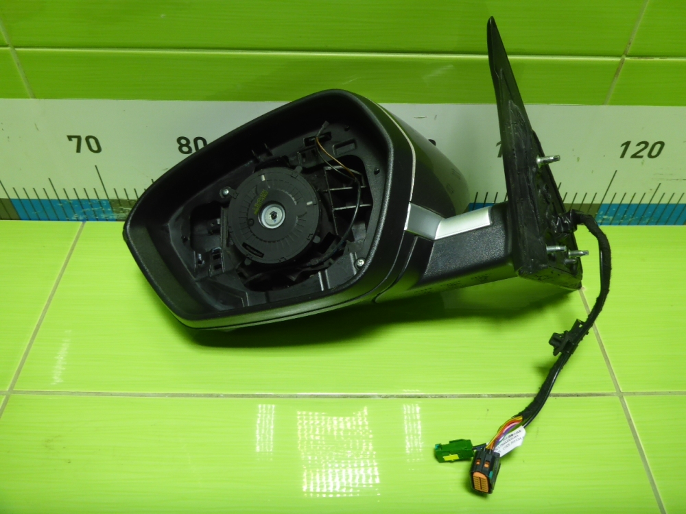 Зеркало левое электрическое