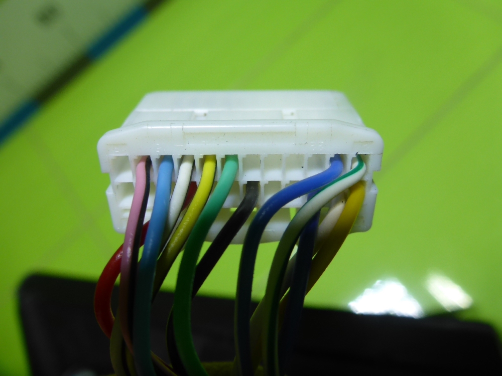 Зеркало правое электрическое