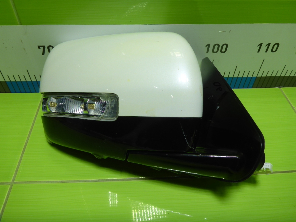 Зеркало правое электрическое