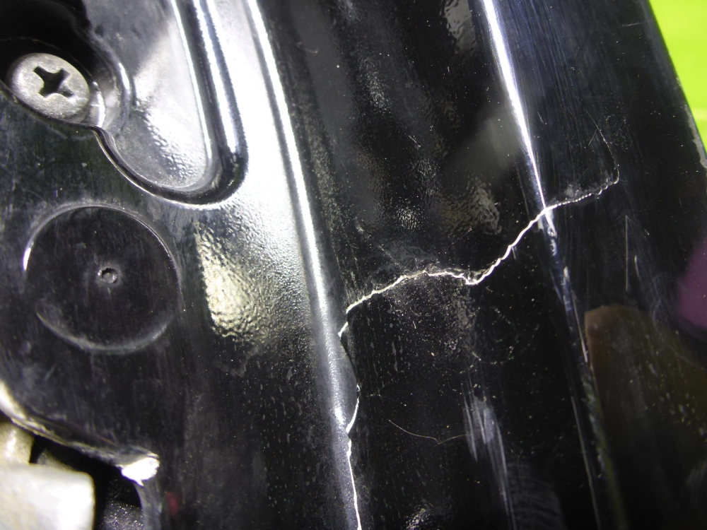 Зеркало правое электрическое