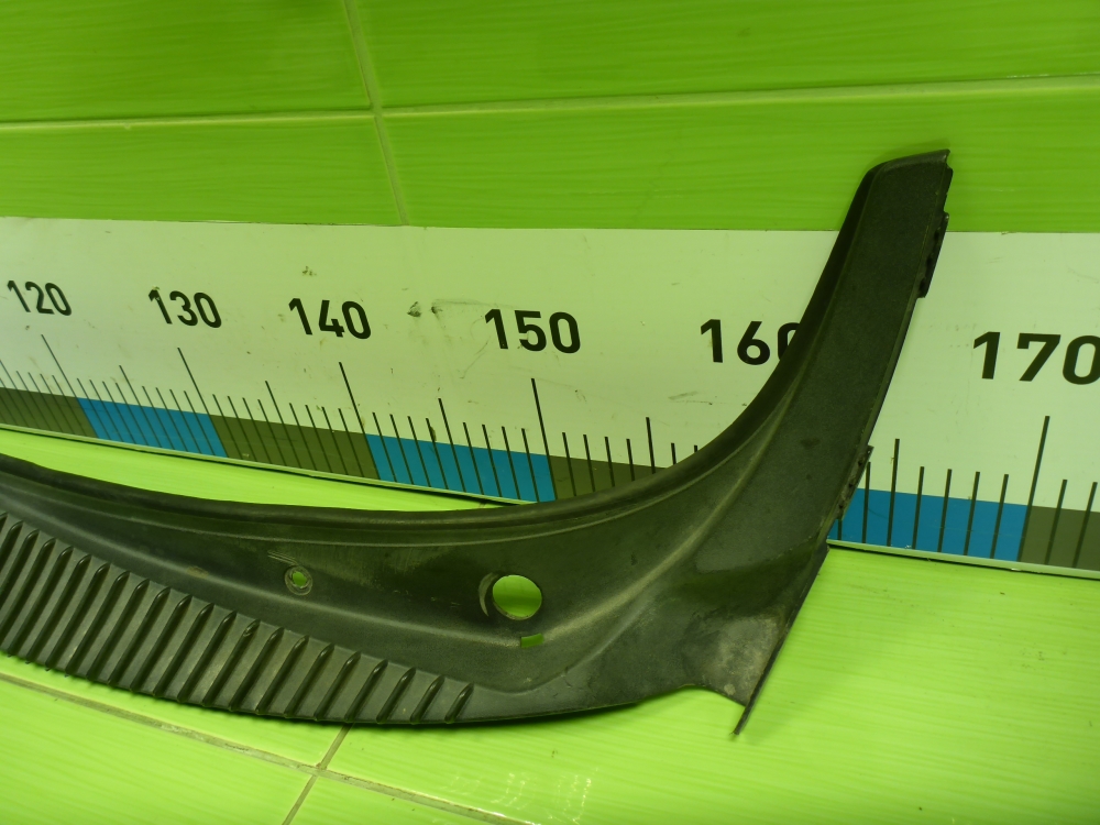 Решетка стеклоочистителей (Жабо)