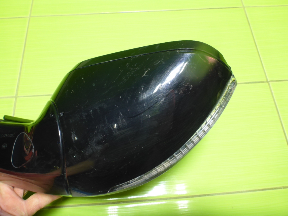 Зеркало правое электрическое