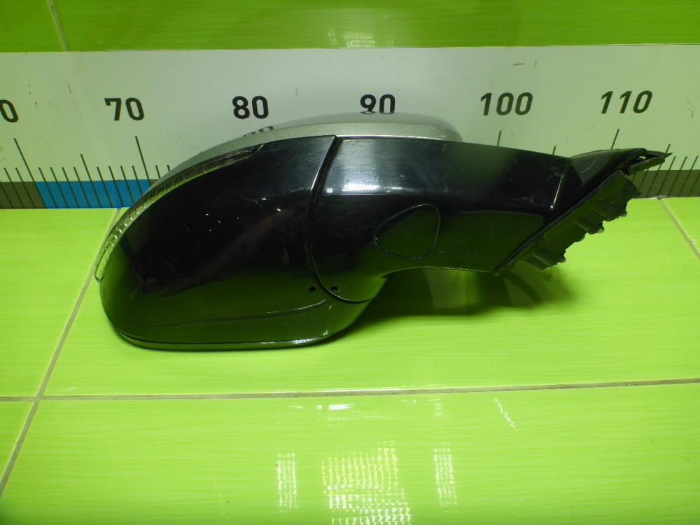 Зеркало правое электрическое