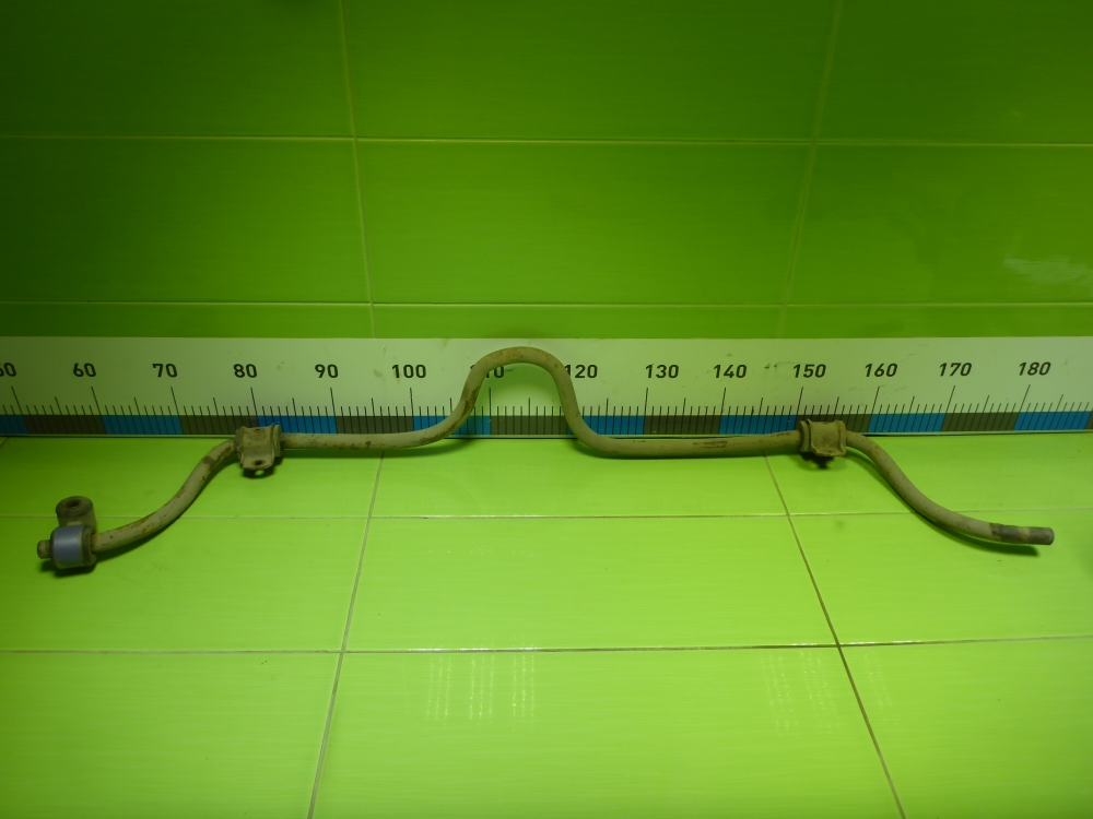 Стабилизатор передний