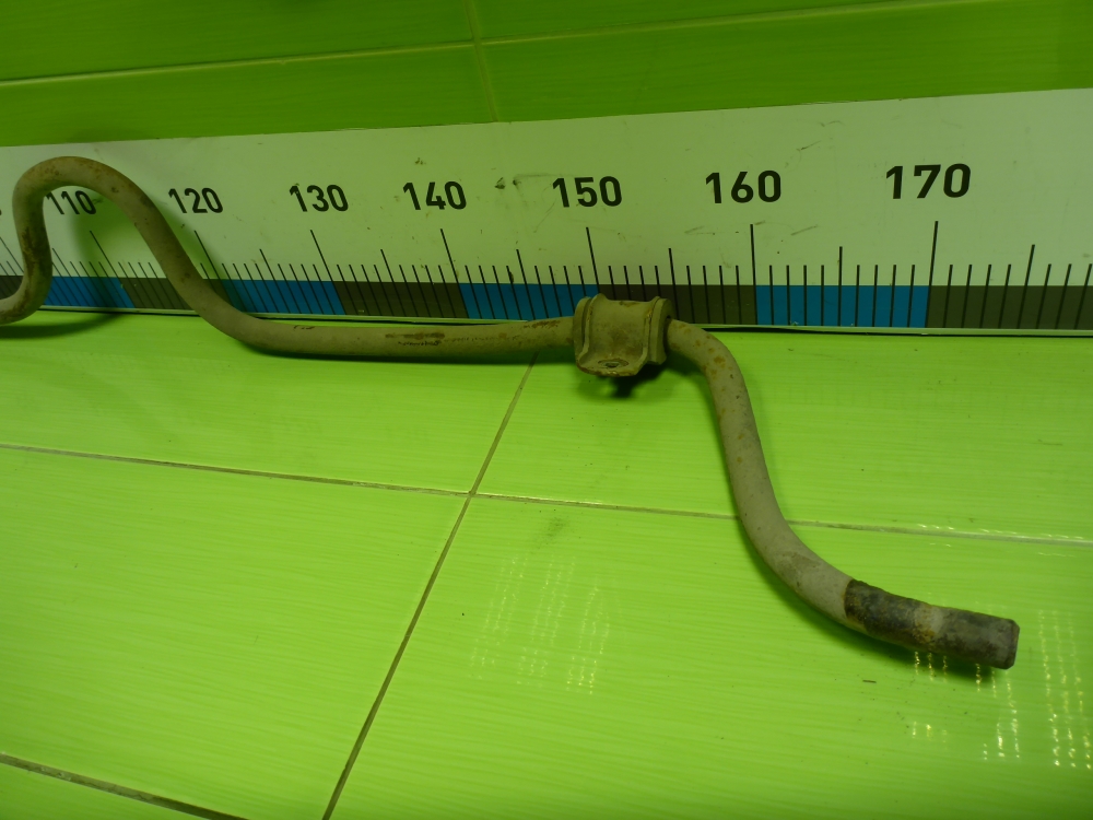 Стабилизатор передний