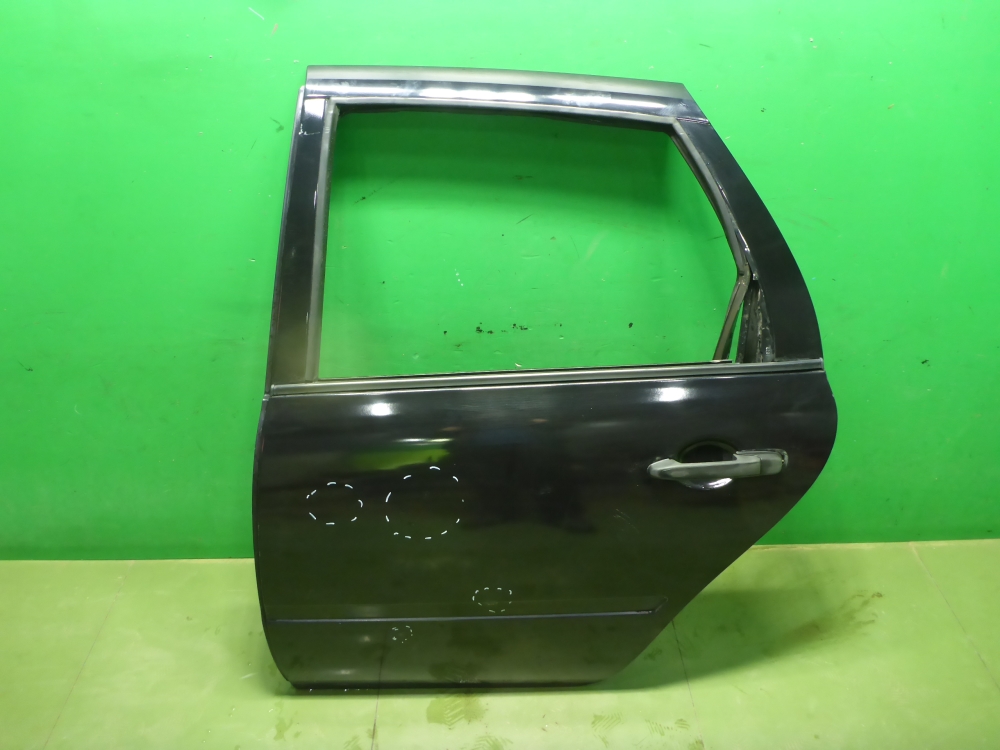 Дверь задняя левая