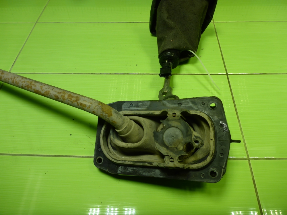 Кулиса МКПП / АКПП