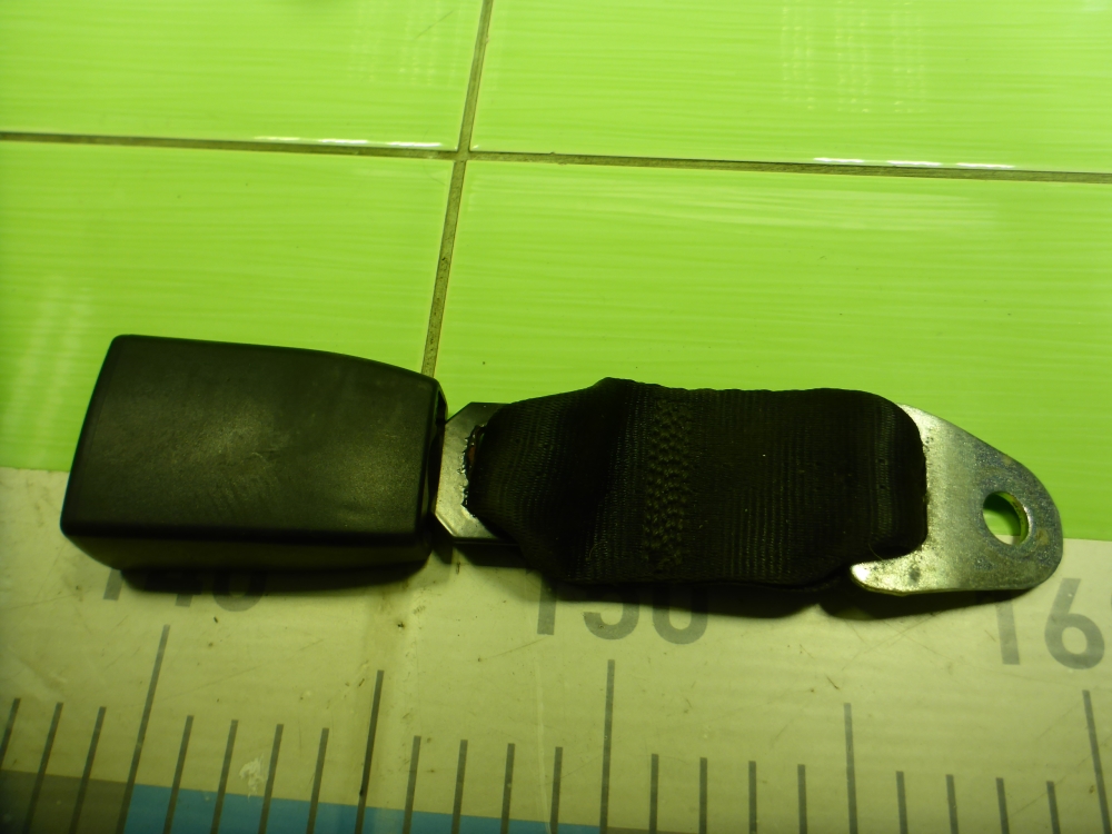 Ответная часть ремня безопасности