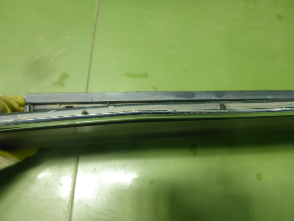 Накладка двери задней левой