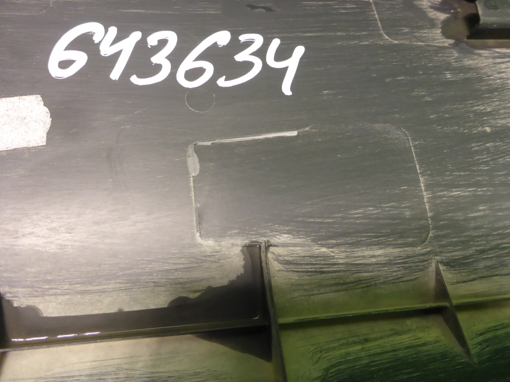 Накладка двери задней левой