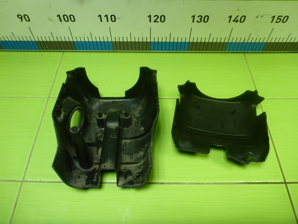 Кожух рулевой колонки