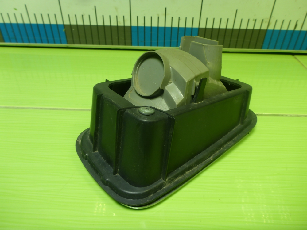 Фонарь задний в бампер правый