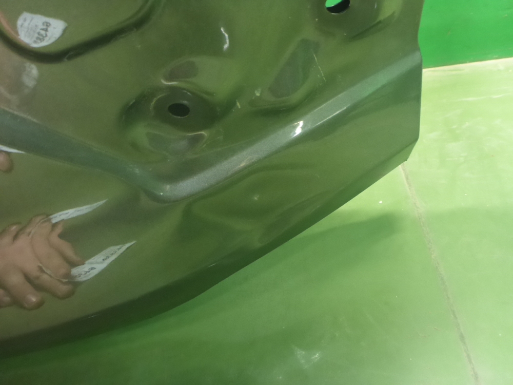 Дверь багажника