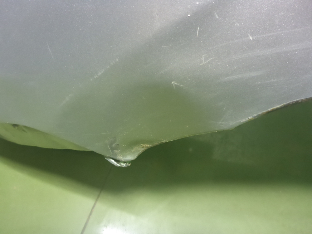 Крыло переднее левое