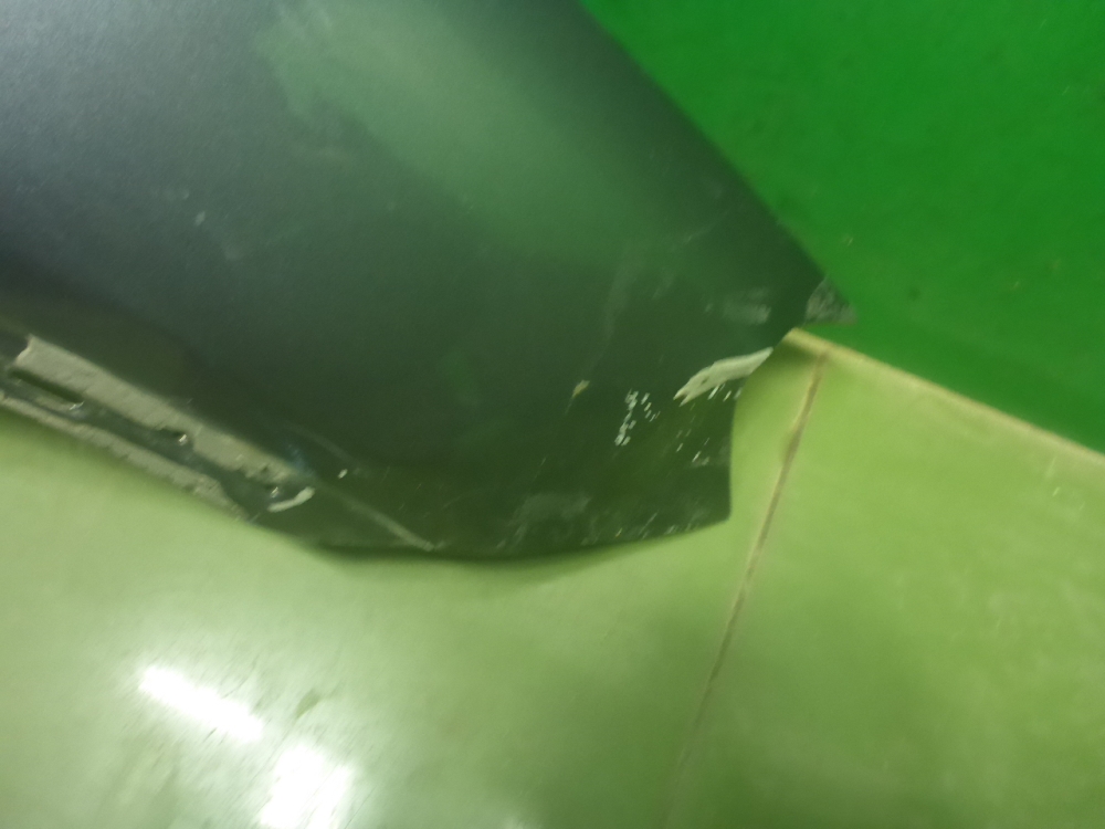 Крыло переднее левое