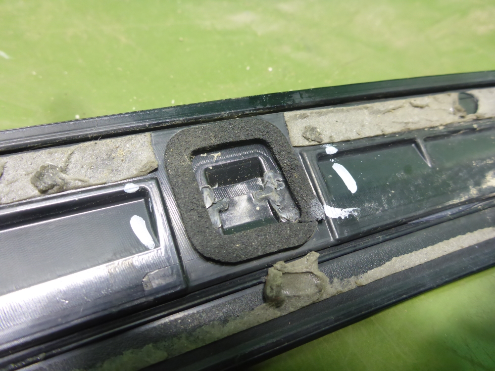 Спойлер (дефлектор) крышки багажника