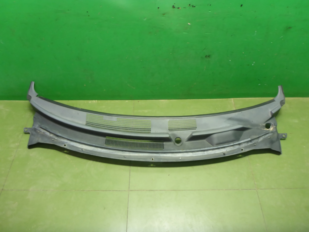 Решетка стеклоочистителей (Жабо)