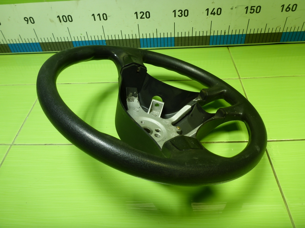 Рулевое колесо (руль)