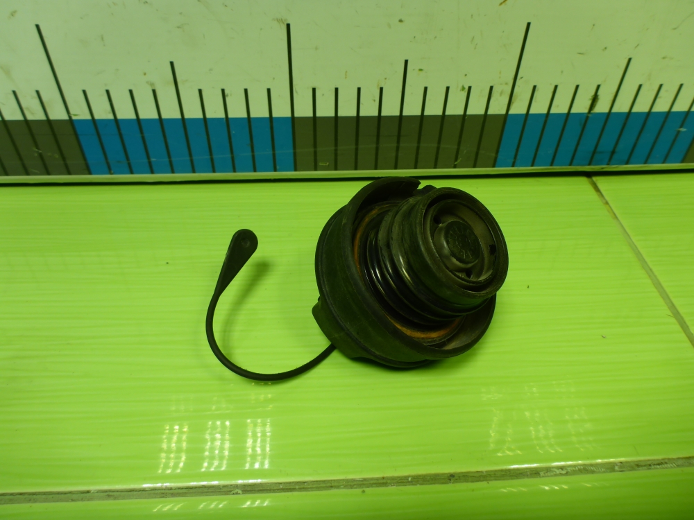 Крышка топливного бака