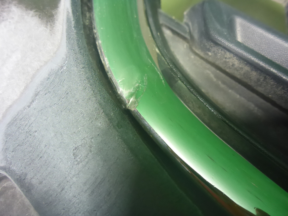 Бампер передний