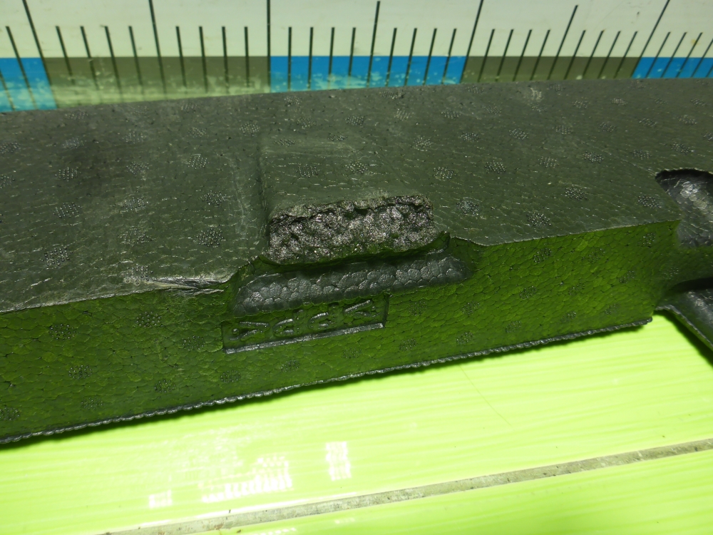 Наполнитель переднего бампера