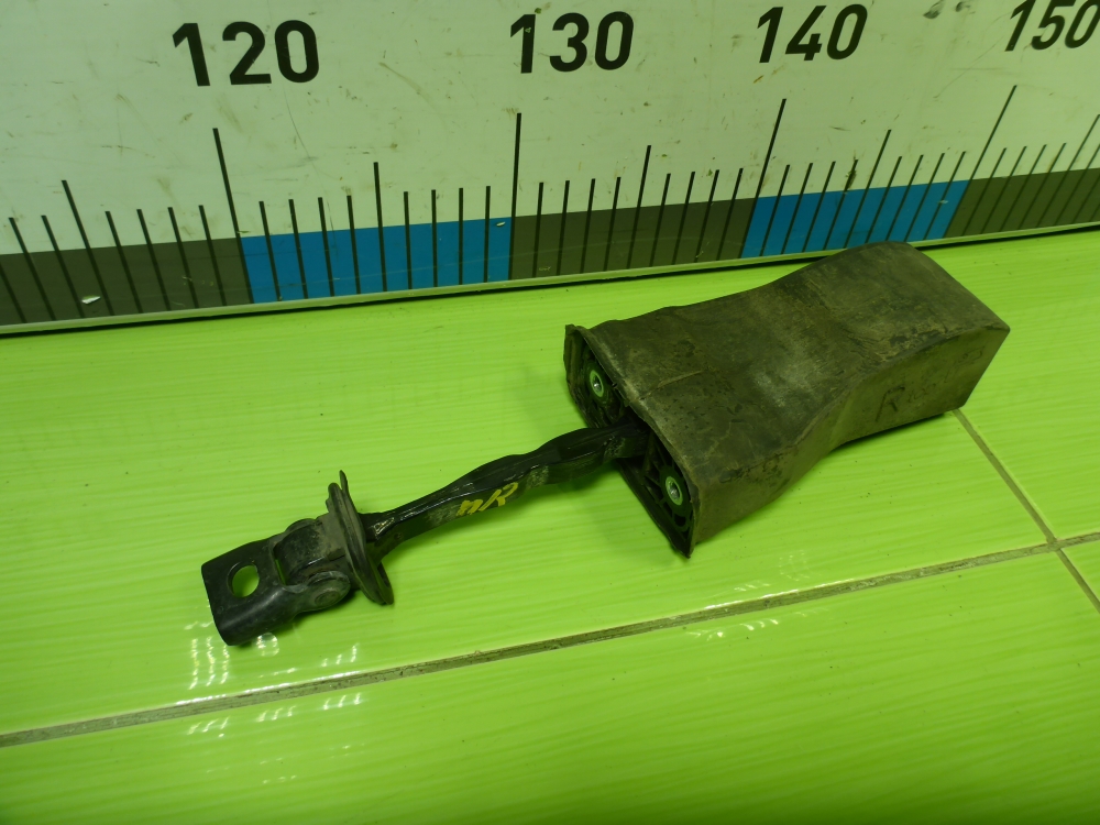 Ограничитель двери