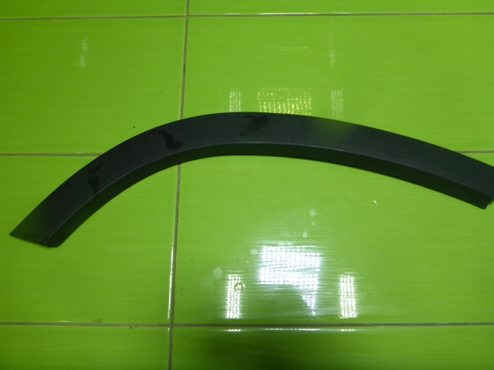 Накладка двери задней правой