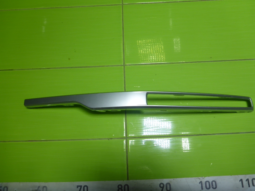 Накладка переднего бампера правая