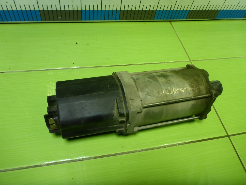 Серводвигатель рулевой рейки