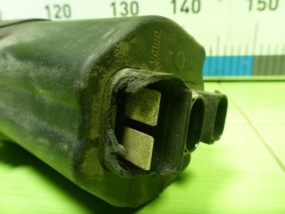 Серводвигатель рулевой рейки