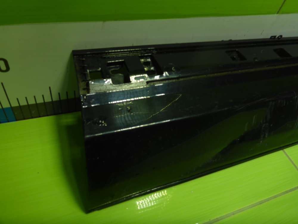 Накладка двери передней правой