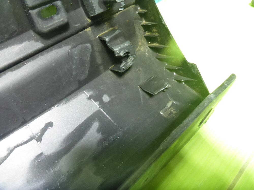 Накладка двери передней правой