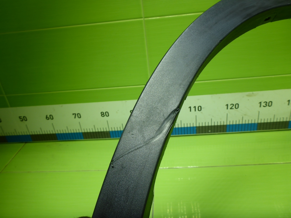 Накладка заднего крыла левого