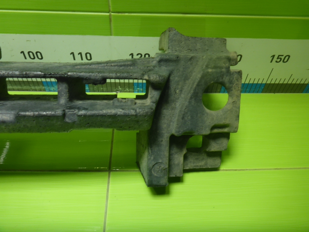 Наполнитель переднего бампера