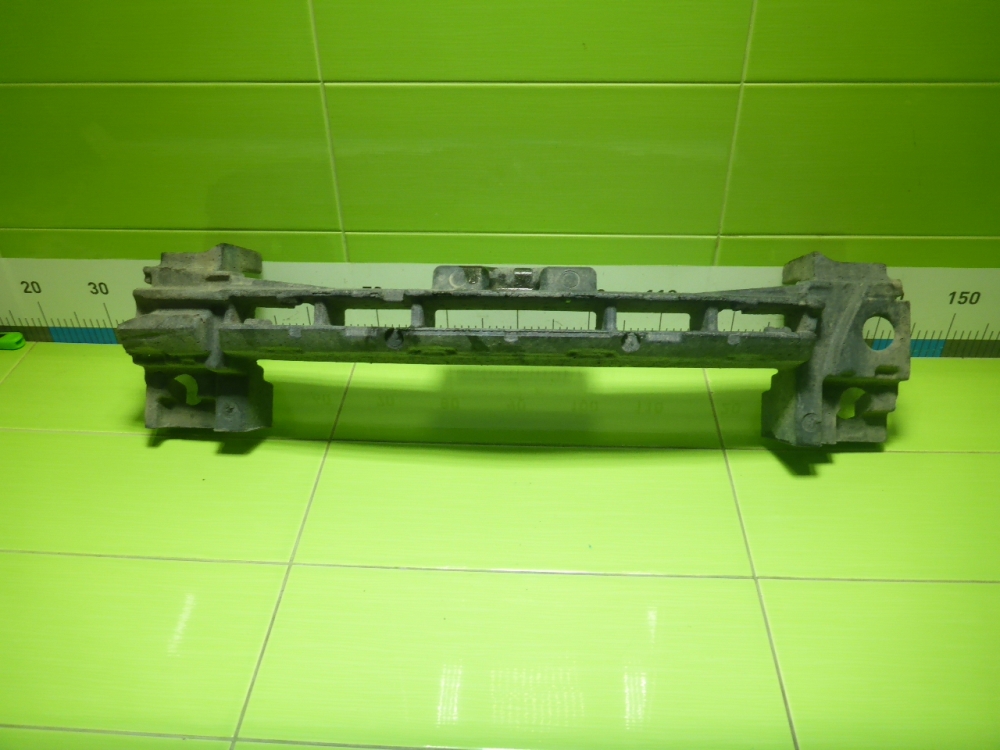 Наполнитель переднего бампера