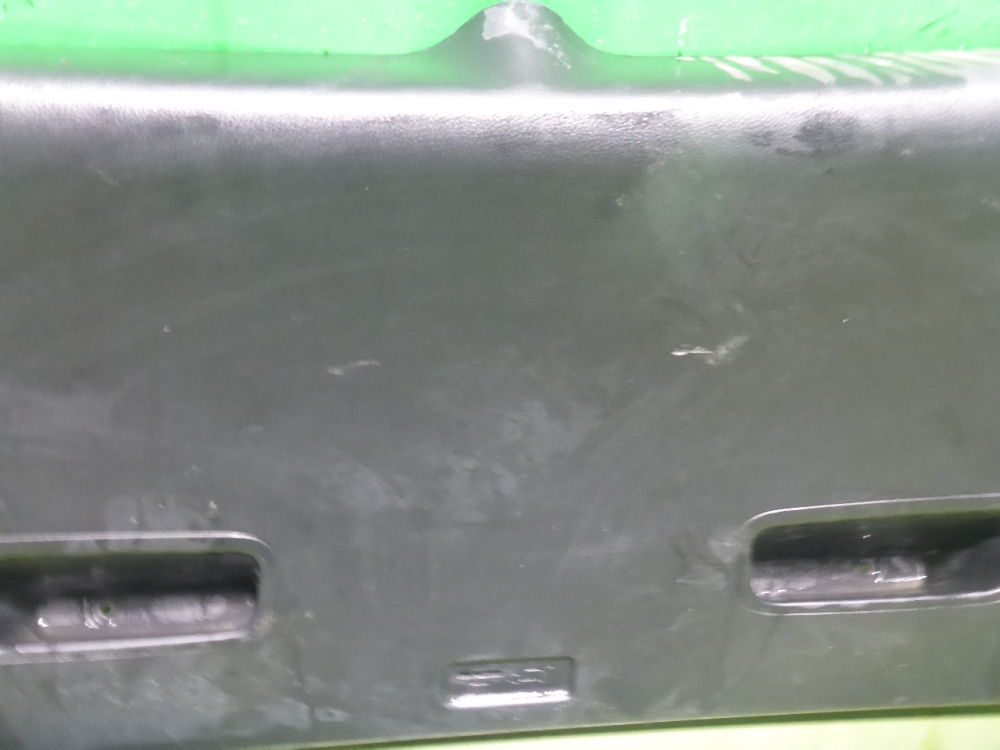 Обшивка двери багажника