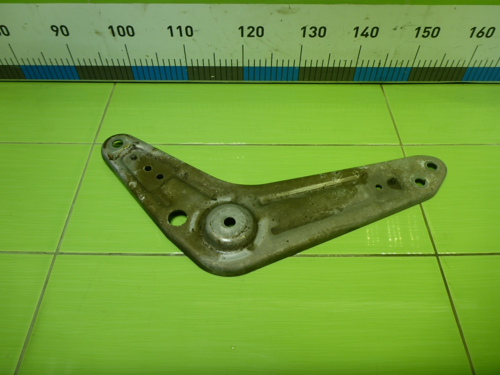 Кронштейн (сопут. товар)