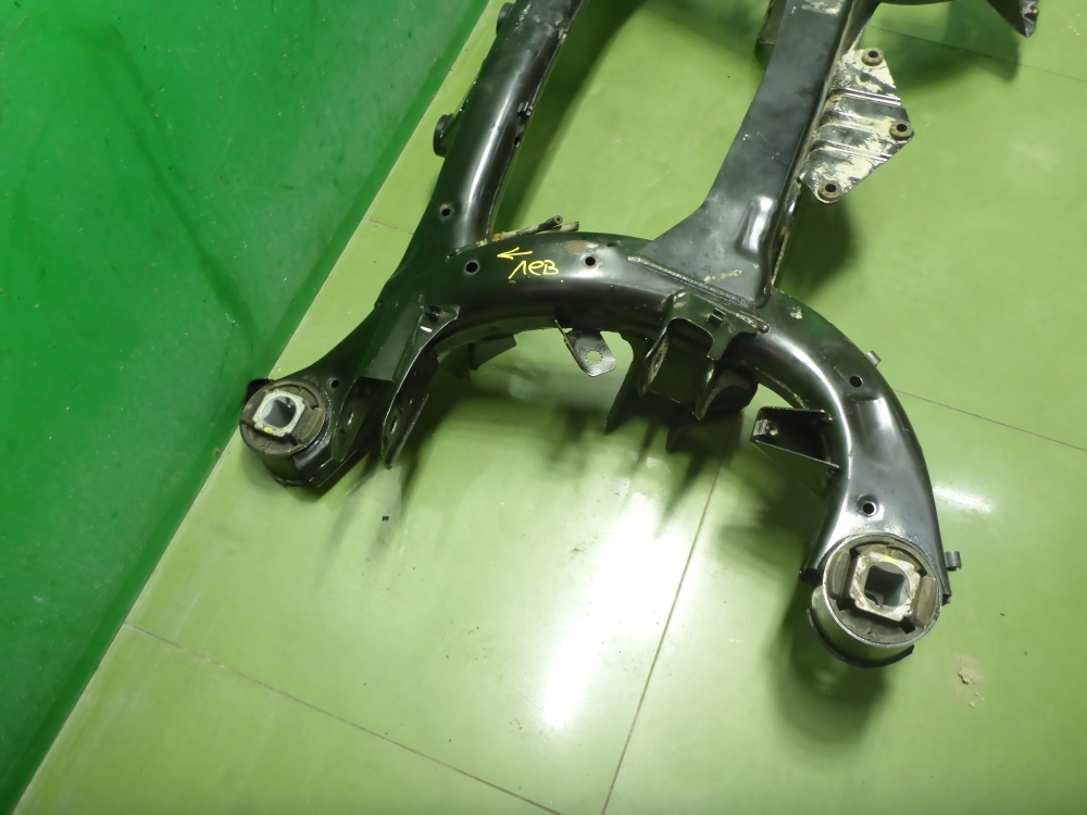 Балка задняя