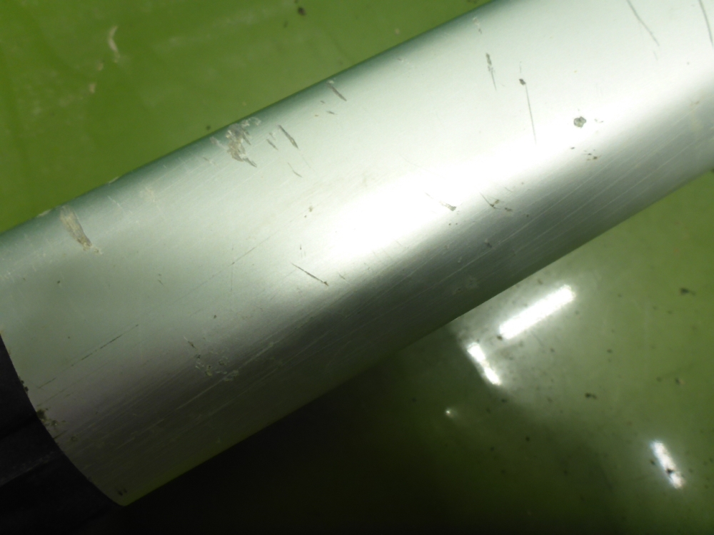 Рейлинг (релинг) левый (планка на крышу)