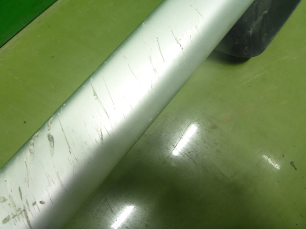 Рейлинг (релинг) левый (планка на крышу)