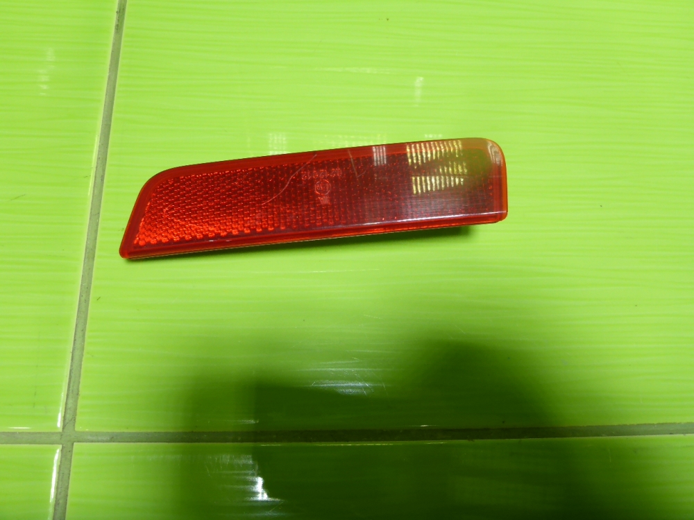 Отражатель в бампер задний правый