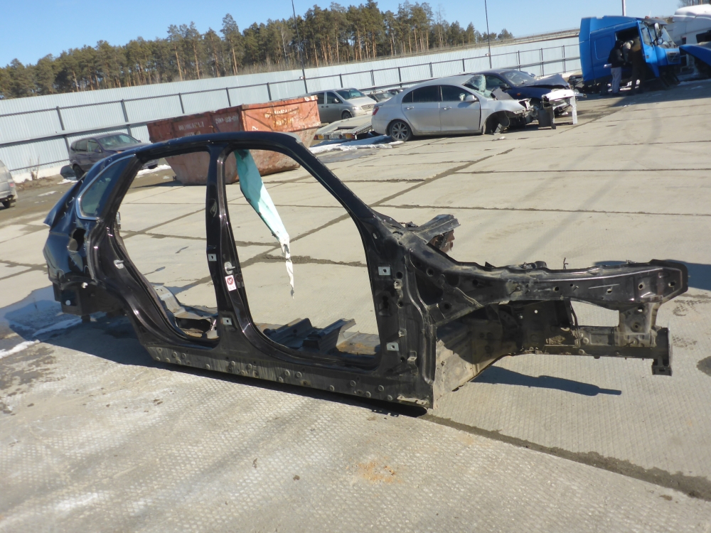 Кузовной элемент