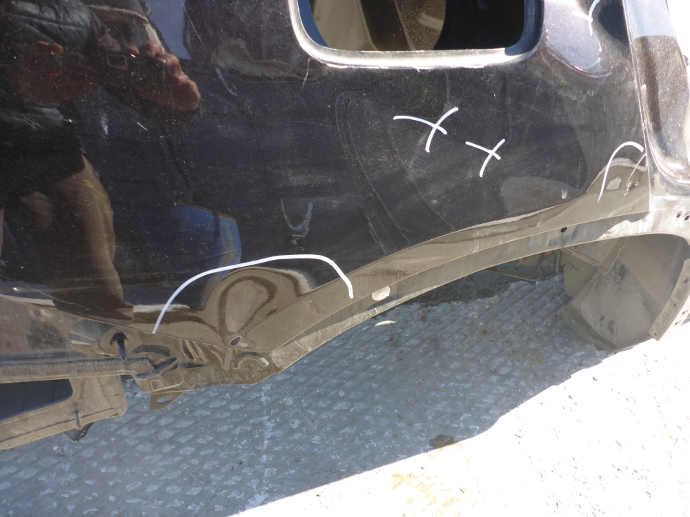 Кузовной элемент