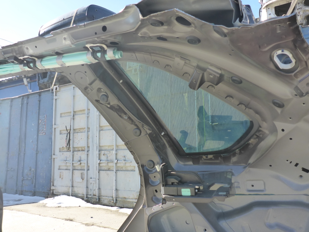 Кузовной элемент