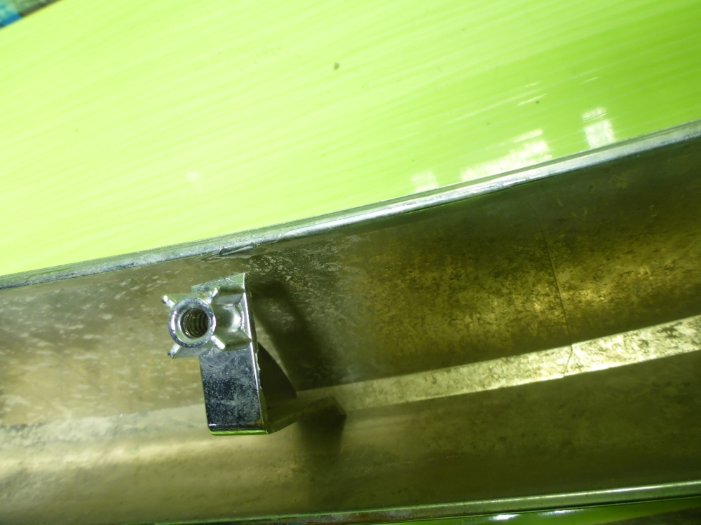 Накладка на решетку радиатора