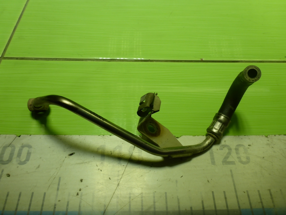 Трубка картерных газов