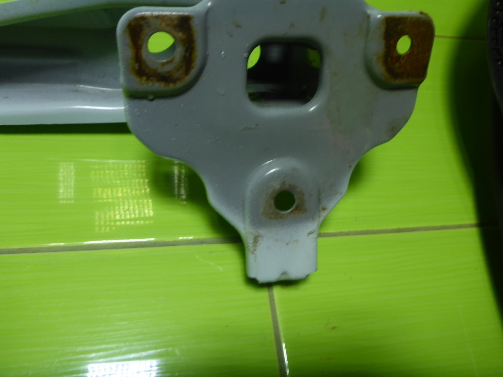 Усилитель заднего бампера