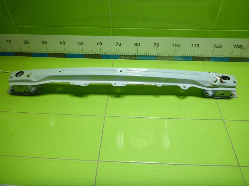 Усилитель заднего бампера