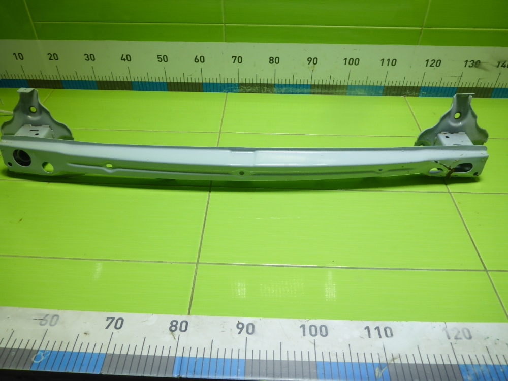 Усилитель заднего бампера